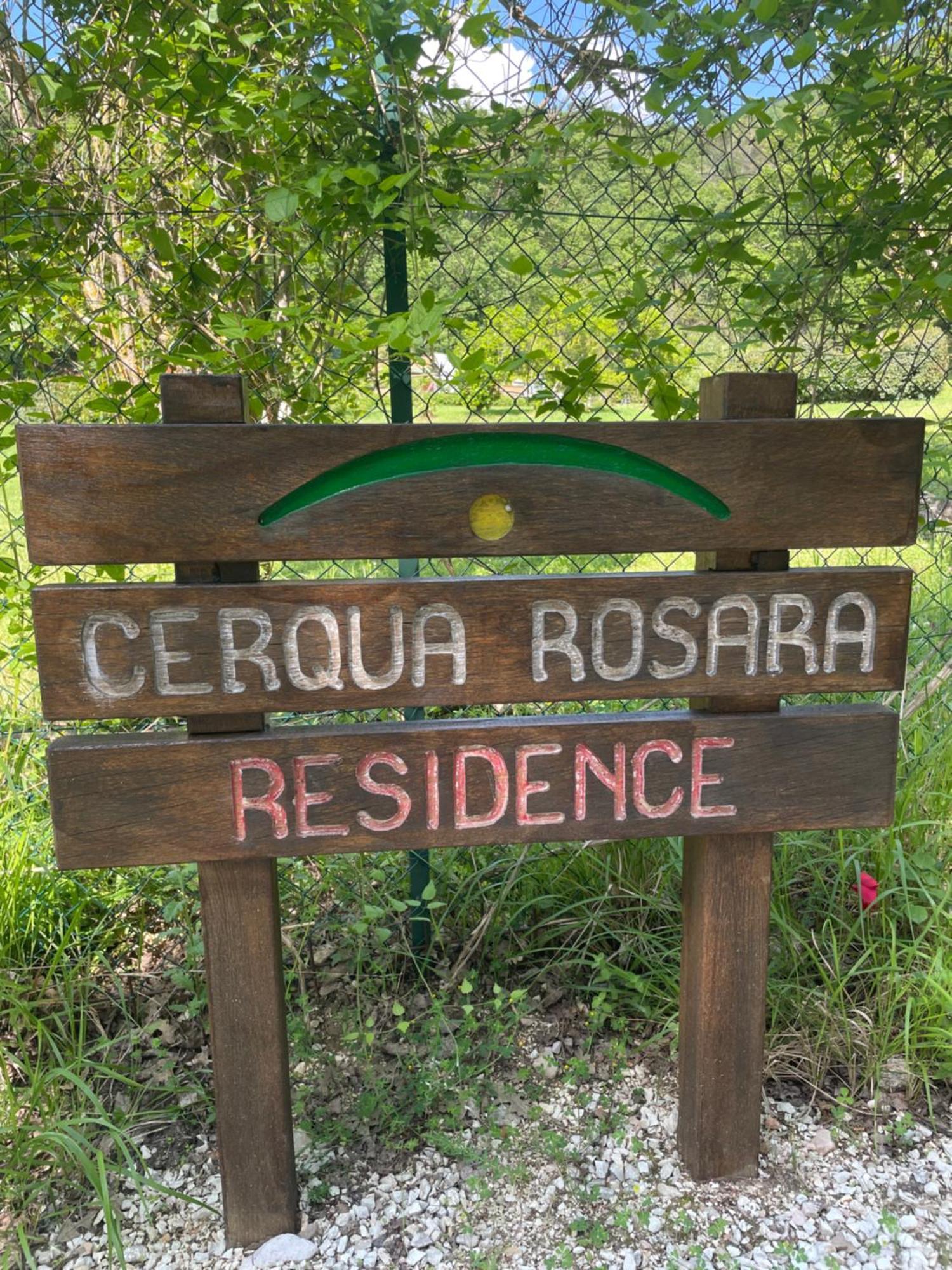 Cerqua Rosara Residence Valtopina Bagian luar foto