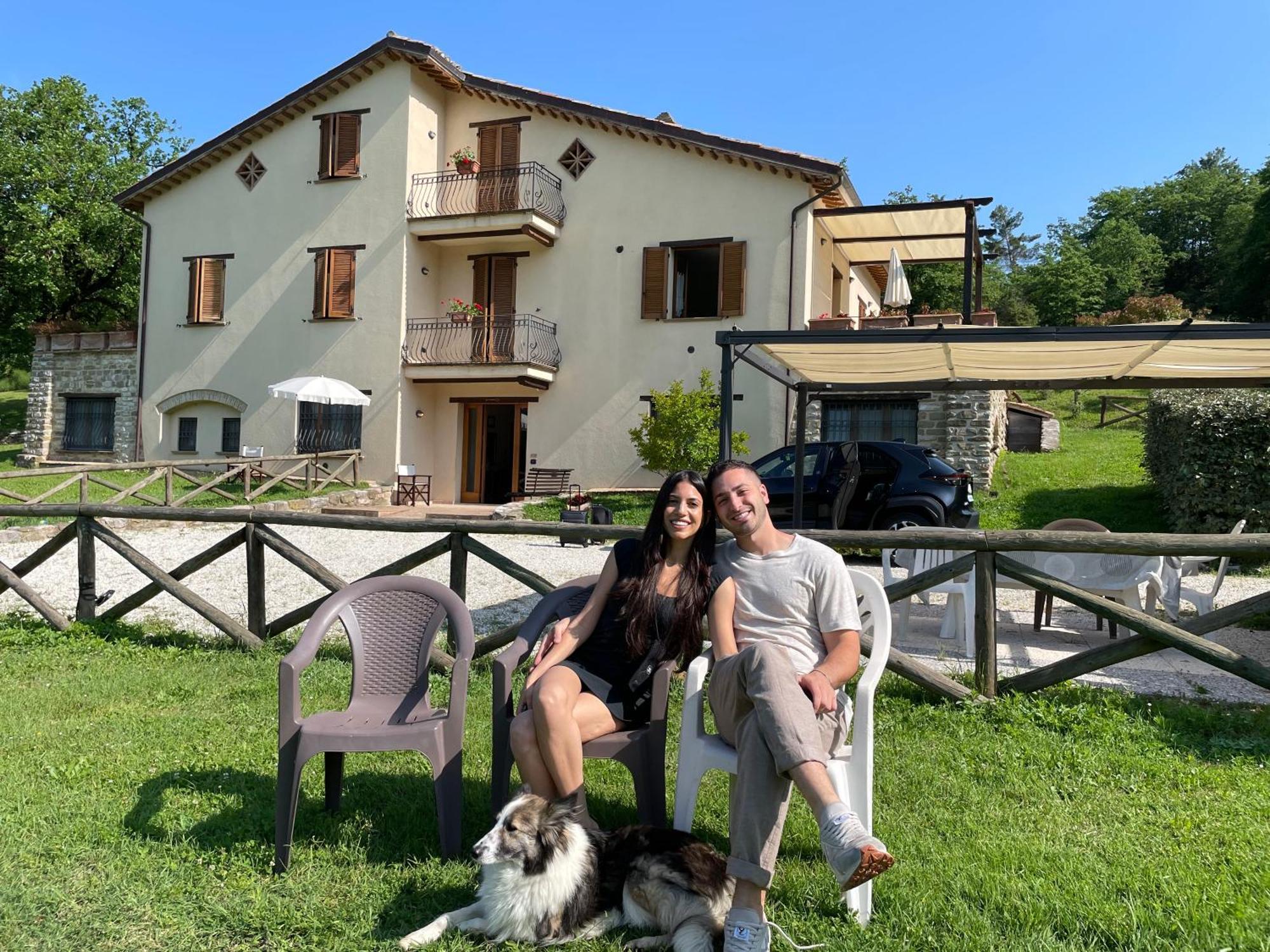 Cerqua Rosara Residence Valtopina Bagian luar foto